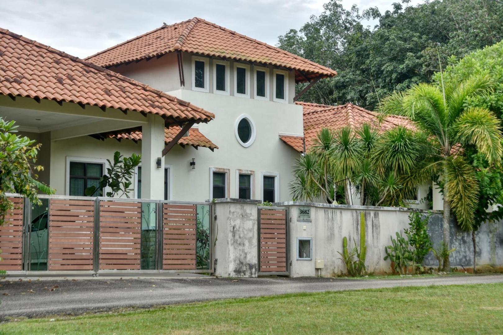 Elshape Holiday Home Malacca Exterior photo